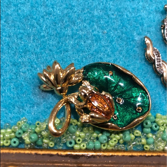 FRAMED JEWELRY ART COLLAGE “AMPHIBIAN WORLD” HANDMADE UNIQUE OOAK GIFT 🎁 - Picture 6 of 12